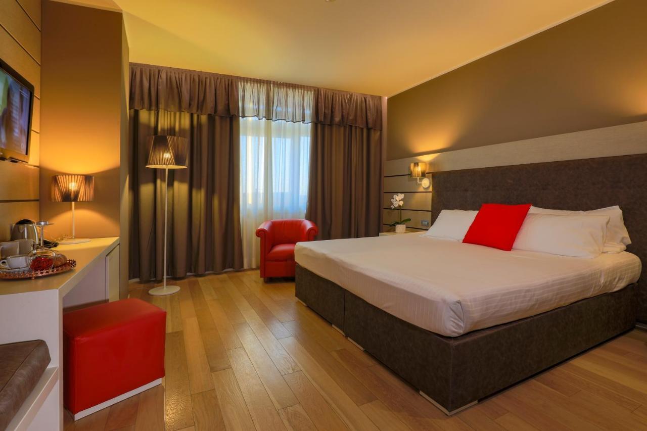 Hotel Glamour Bassano del Grappa Exterior foto
